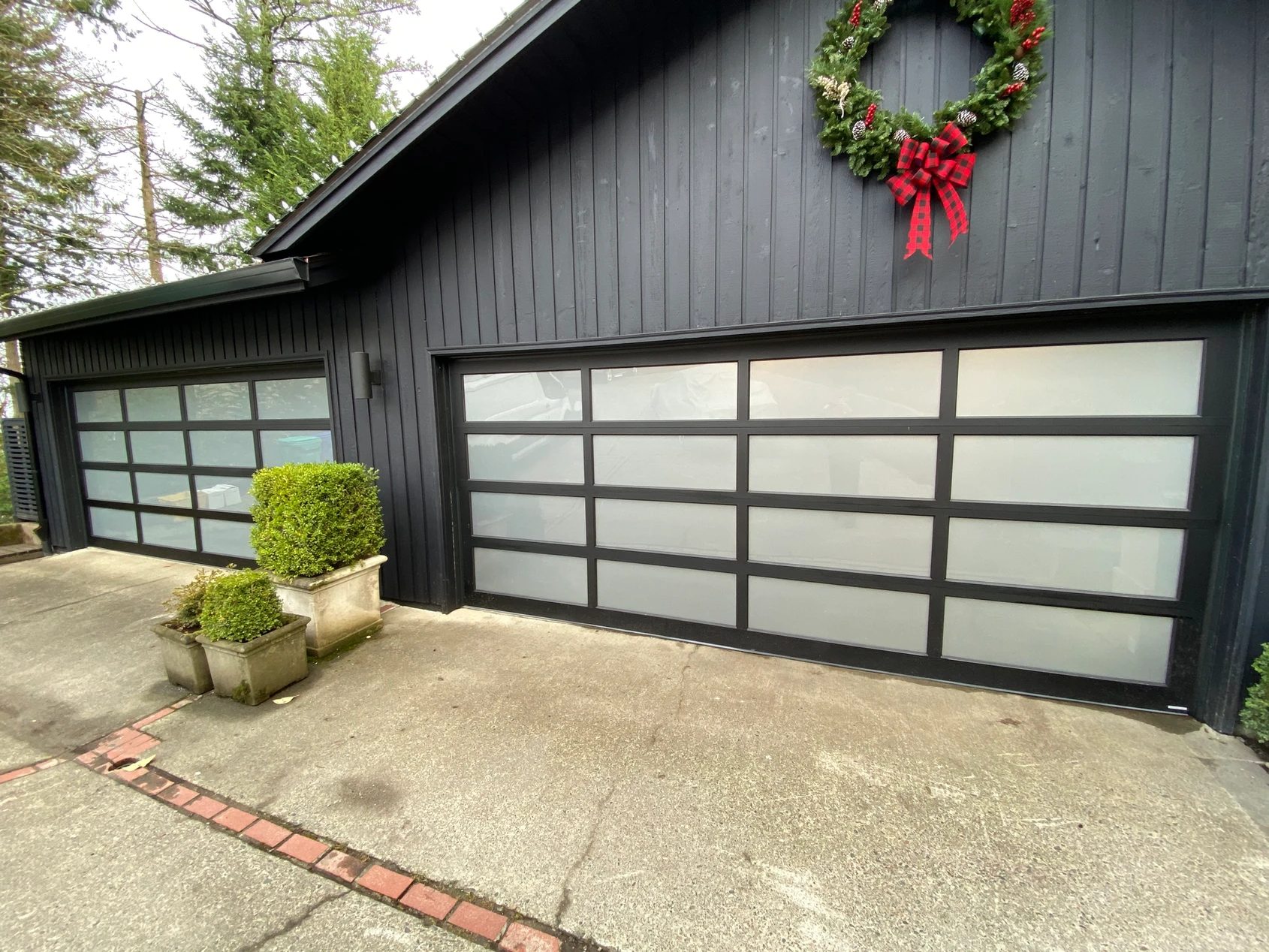 Silver Sparkle Enhances Garage